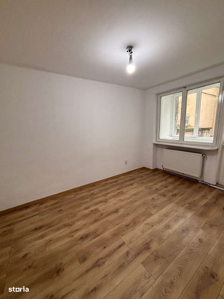 Apartament 2 camere, parter-zona Sacele - Imagine principală: 3/6