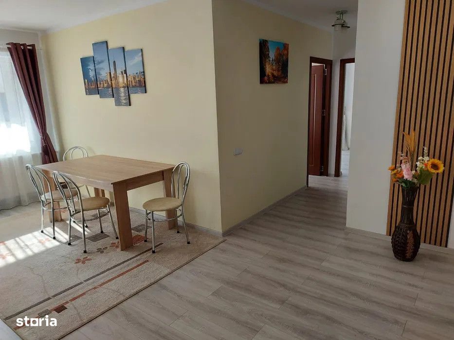 Apartament de 3 camere, 70mp, etaj intermediar, parcare, zona Oncos