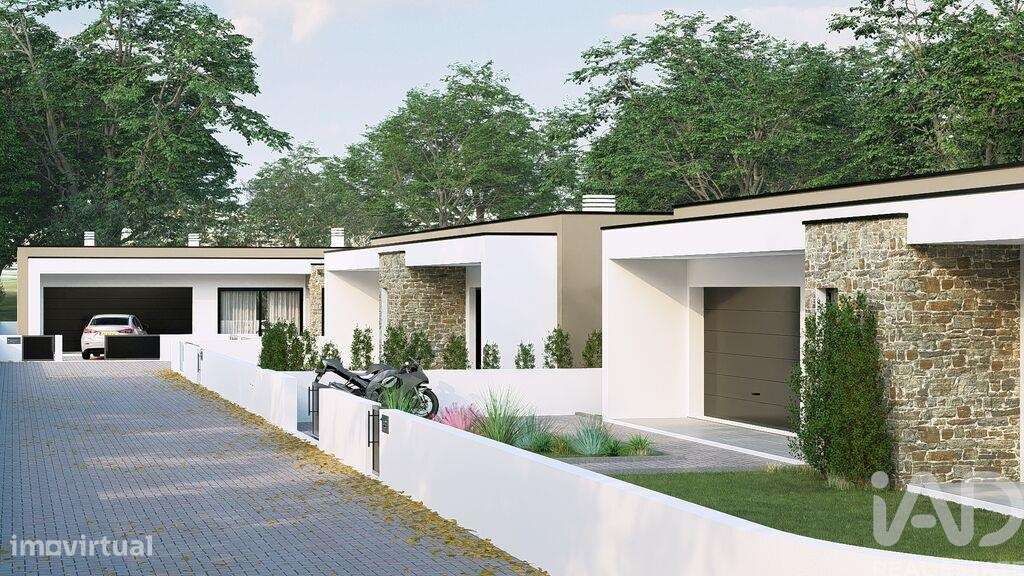 Casa / Villa T4 em Marrazes e Barosa - Grande imagem: 5/9