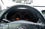 Toyota Avensis 2.0 VVT-i Combi Sol - 15