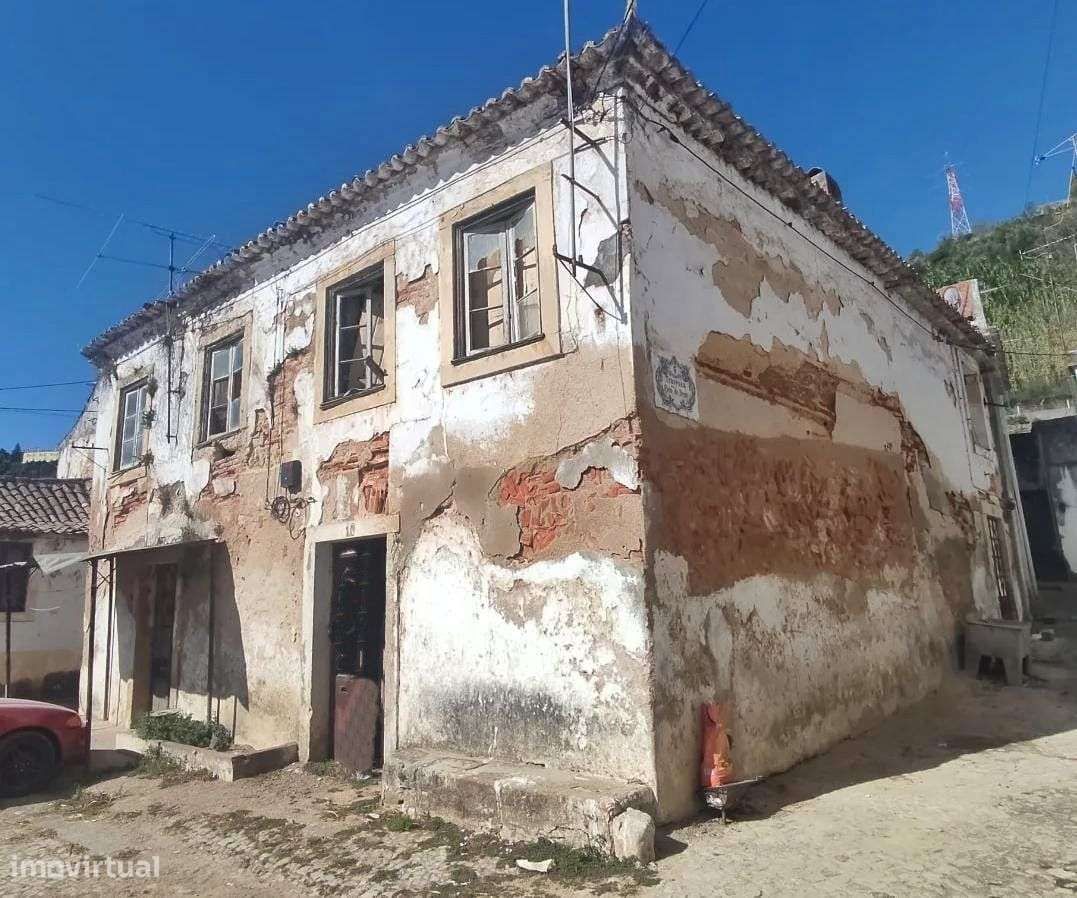 Prédio para reconstrução - Grande imagem: 2/4