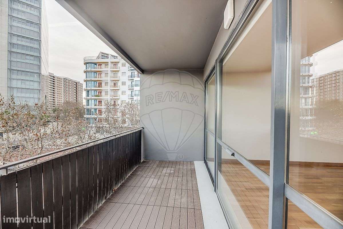 Apartamento T2 para arrendamento - Grande imagem: 4/40