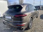 Porsche Cayenne 3.0 L - 3