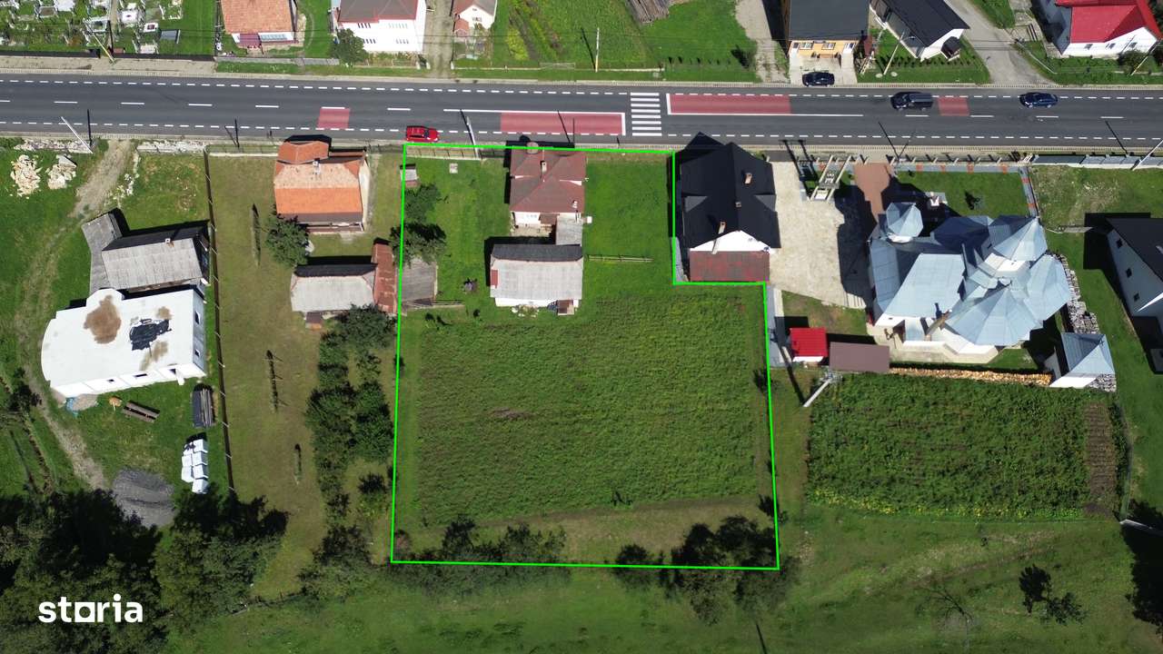 Casă bătrânească cu teren+2400 mp teren în Vama-Bucovina - Imagine principală: 4/15