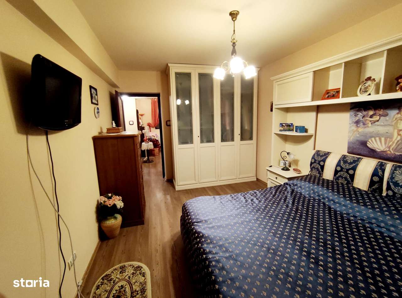 Vila P+1+M zona Militari - Pacii - str. Paralutelor  2007 tip duplex-11