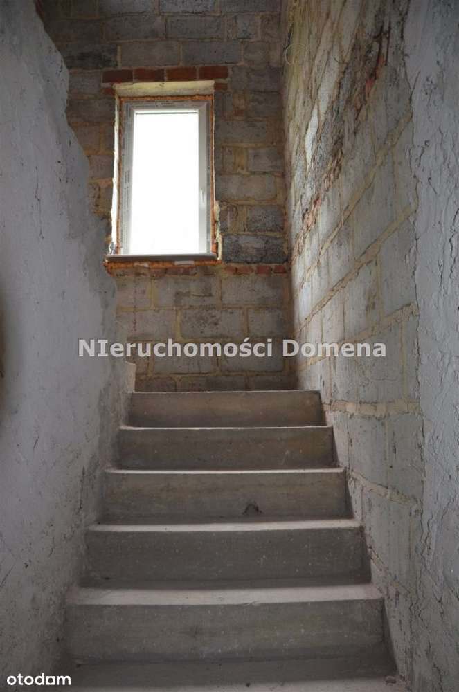 Dom jednorodzinny w stanie surowym-5