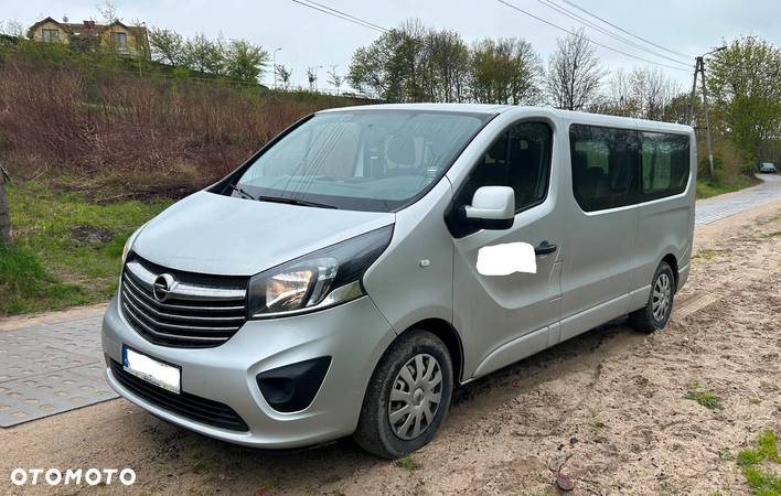 Opel Vivaro - 1