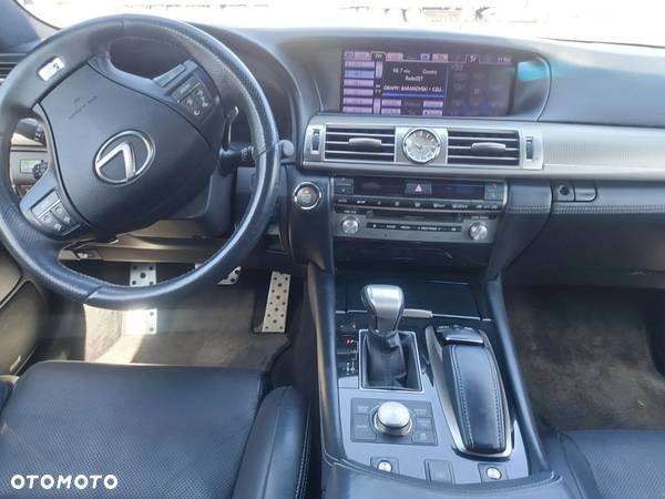 Lexus LS 460 Superior AWD - 14