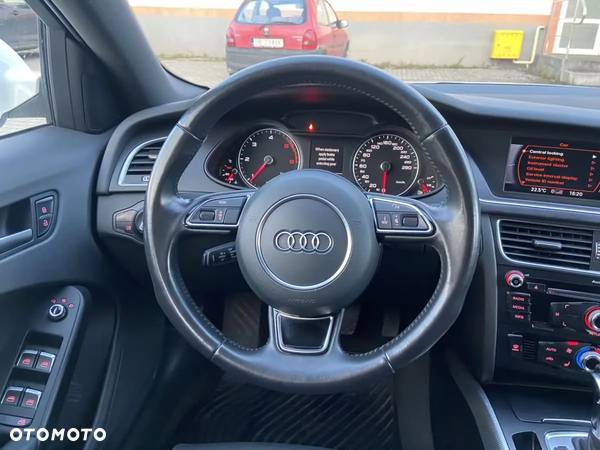 Audi A4 Avant 2.0 TDI DPF quattro S tronic S line Sportpaket - 24