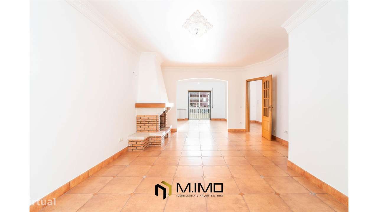 Moradia M3 com Vista Mar e Terraço Panorâmico – A 5 Minutos da Praia-4