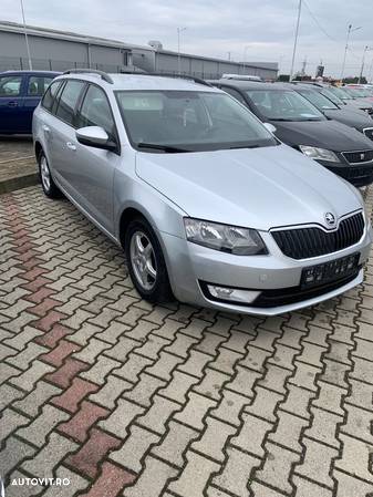 Skoda Octavia Combi 1.6 TDI Green tec DSG Edition - 2