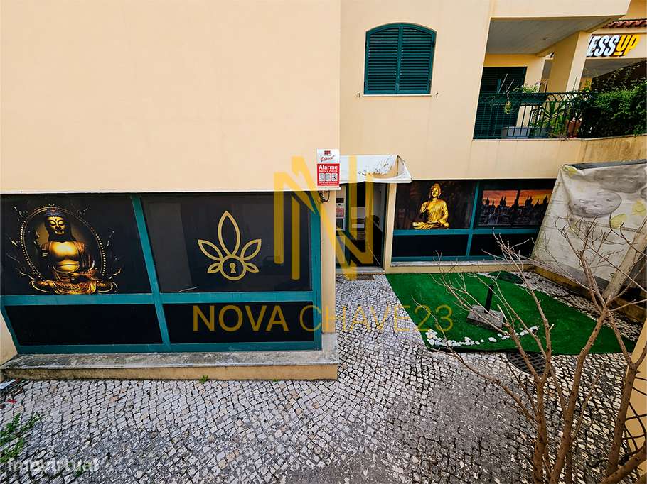 Oportunidade Única na Parede - Loja convertida em Habitação - Ap. T2-27