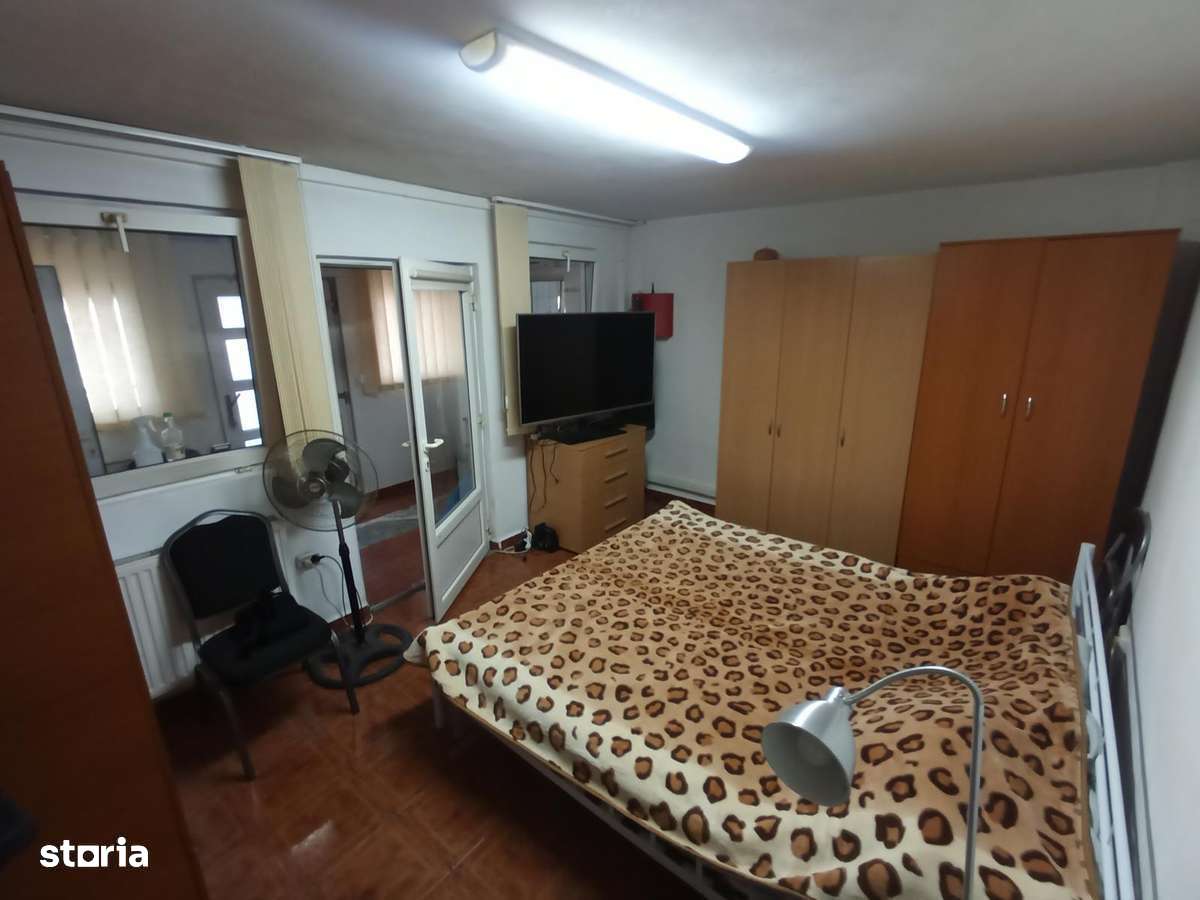 Casa 7 camere intersectie Antiaeriana/Alexandriei/Bucuresti-Magurele - Imagine principală: 4/19