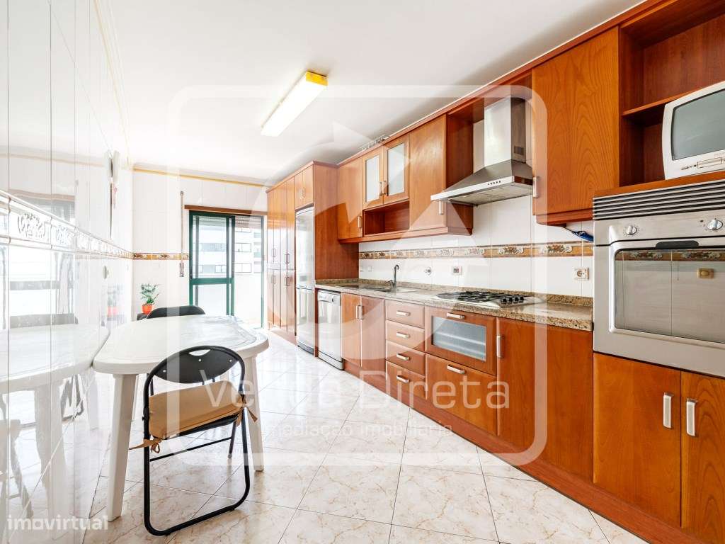 Apartamento T3 com estacionamento - Fidalguinhos, Barreiro-15