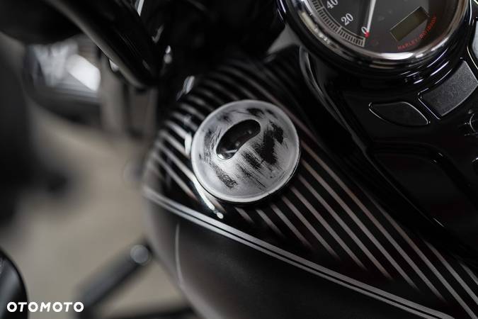 Harley-Davidson Softail Slim - 18