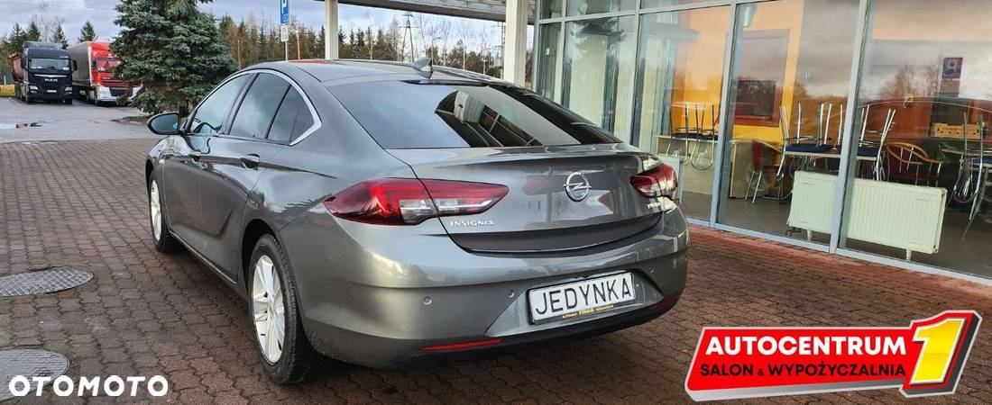 Opel Insignia - 17