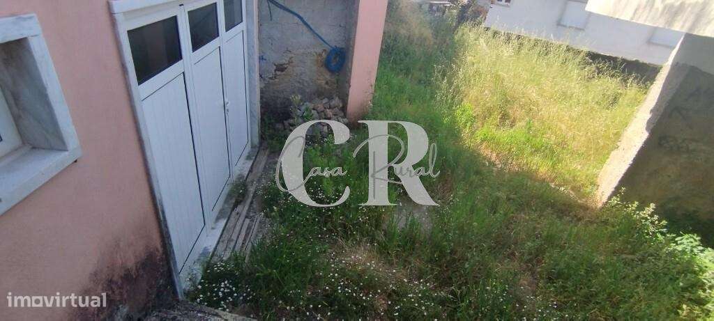 Moradia para restaurar-36