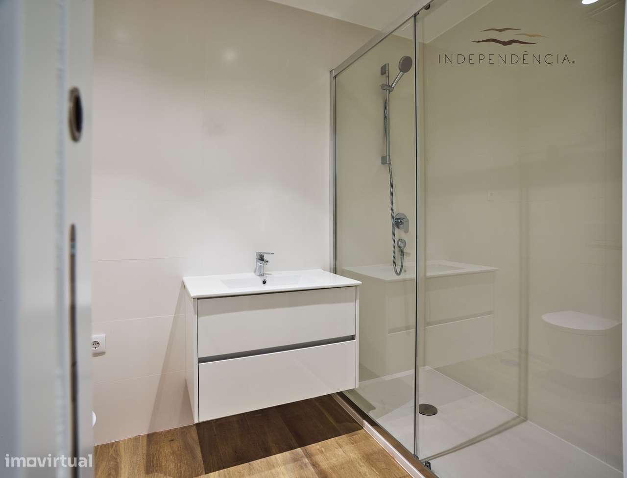 Apartamento T2 || Novo || Praia da Nazaré-16