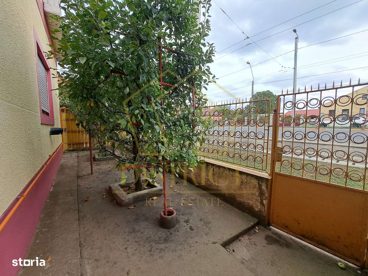 Spatiu cu 3 camere, anexa si terasa | Dumbravita - Imagine principală: 3/18