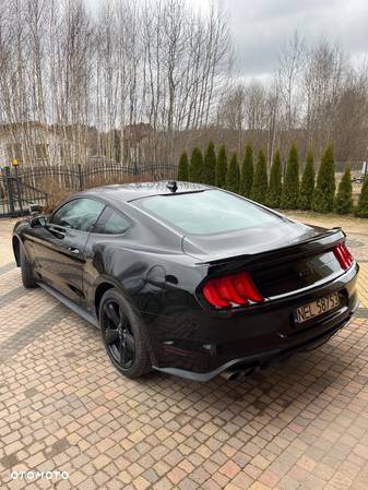 Ford Mustang 5.0 V8 GT - 21