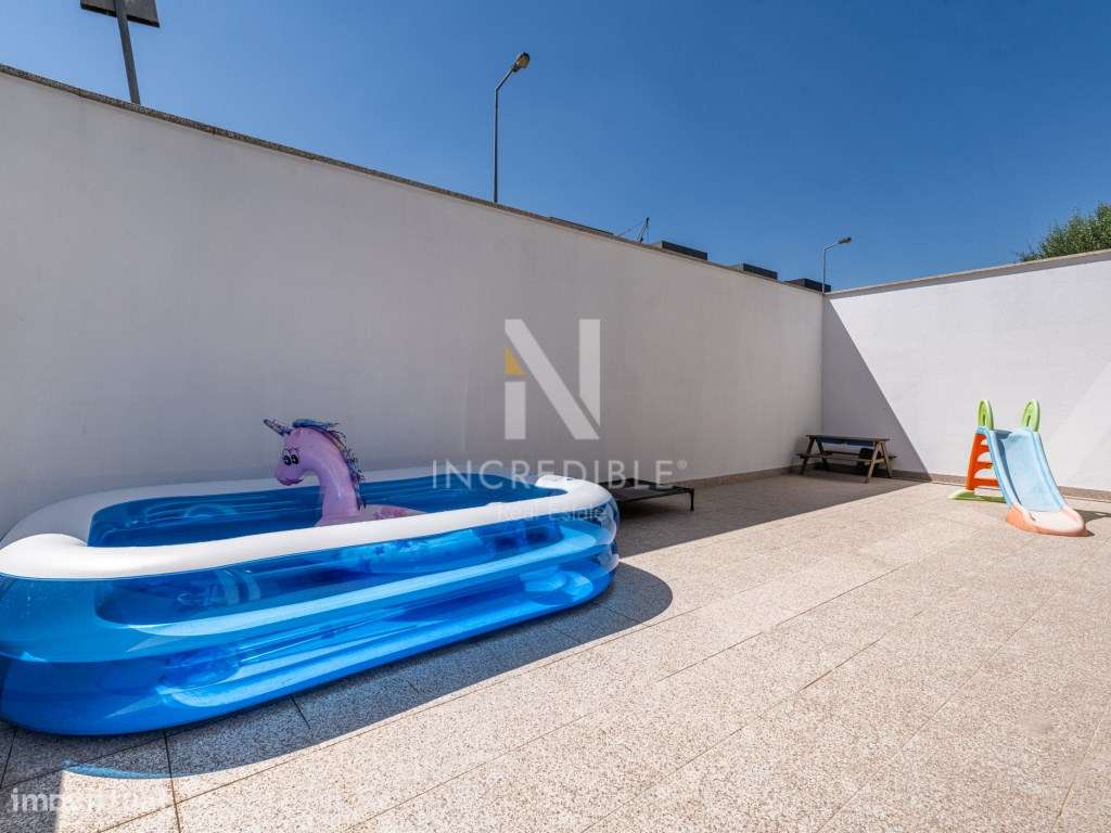 MORADIA T3 SEMI-NOVA EM GAVETO - MERELIM, BRAGA-28