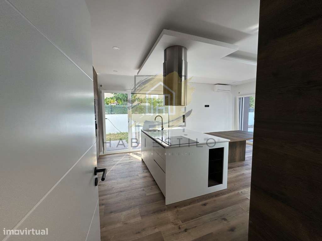 Moradia Isolada T3 Com Piscina-11