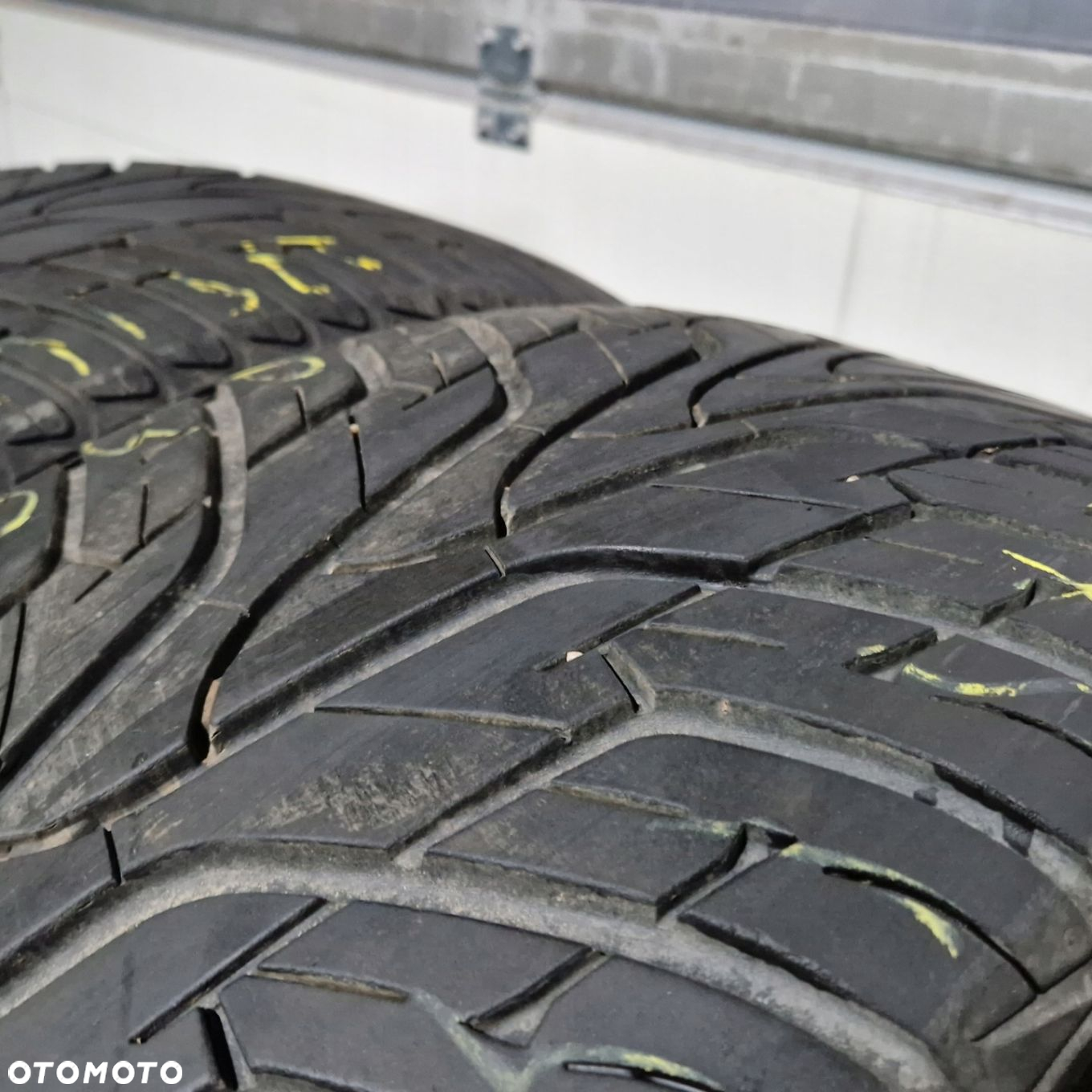 HANKOOK VENTUS ST 275/40R20 106W 6,5mm 4X - 3