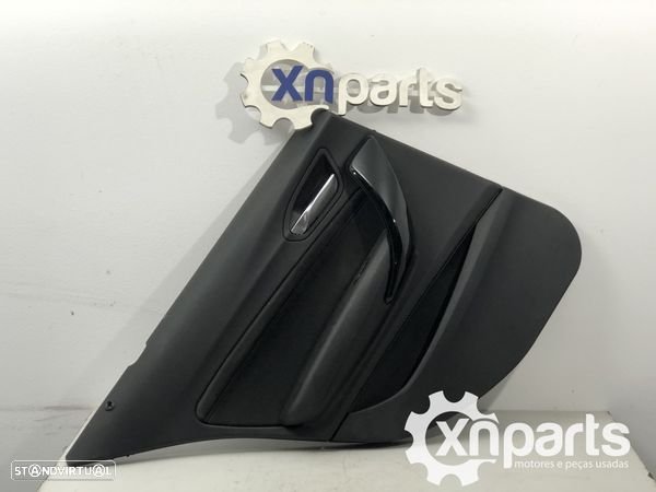 Quartela Trás Esq Preto Usado BMW 1 (F20) 118 d | 03.15 - - 1