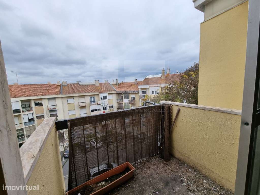 Apartamento T2 - em Carnaxide-9