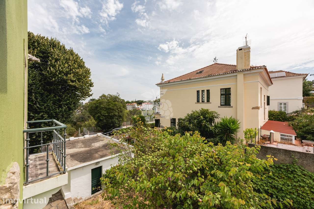 Moradia histórica T6  em Sintra com jardim, piscina e garagem-52