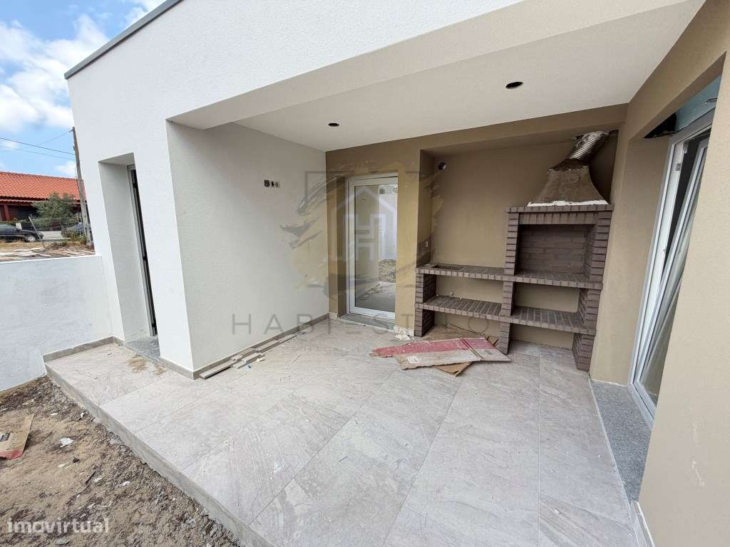 Moradia T3 Térrea de Arquitetura Moderna- Pinhal do General-31