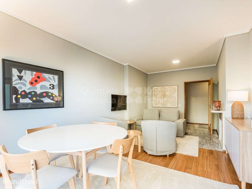 Apartamento T2 mobilado para arrendamento no Aviz, Porto - Grande imagem: 5/24
