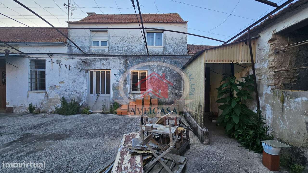 CASA GANDARESA EM VERDEMILHO PARA RECUPERAR-38