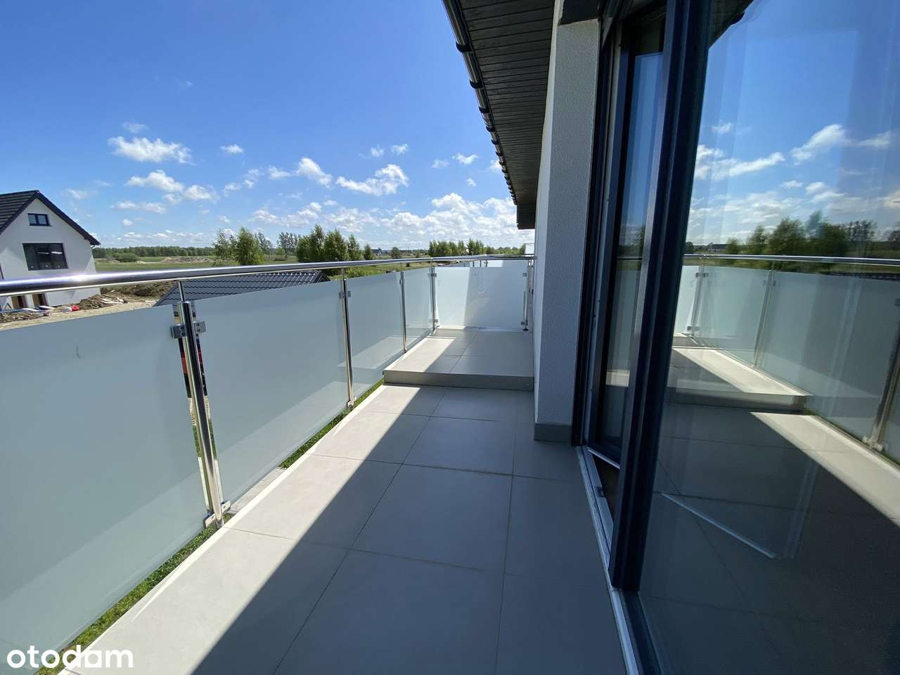 Nowe "pod klucz" mieszkanie z miejscem postojowym i ogródkiem-19