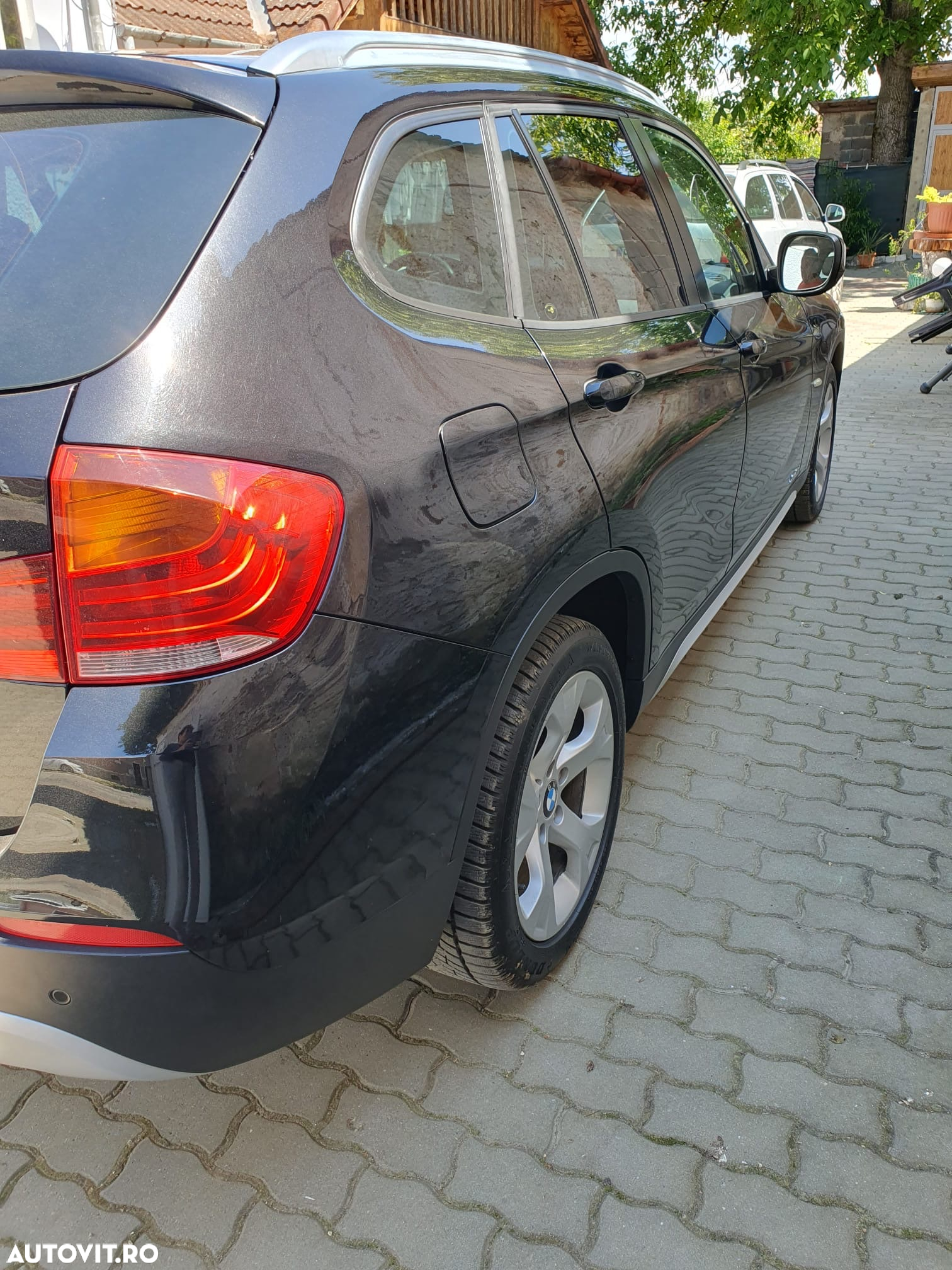 BMW X1 xDrive18d - 29