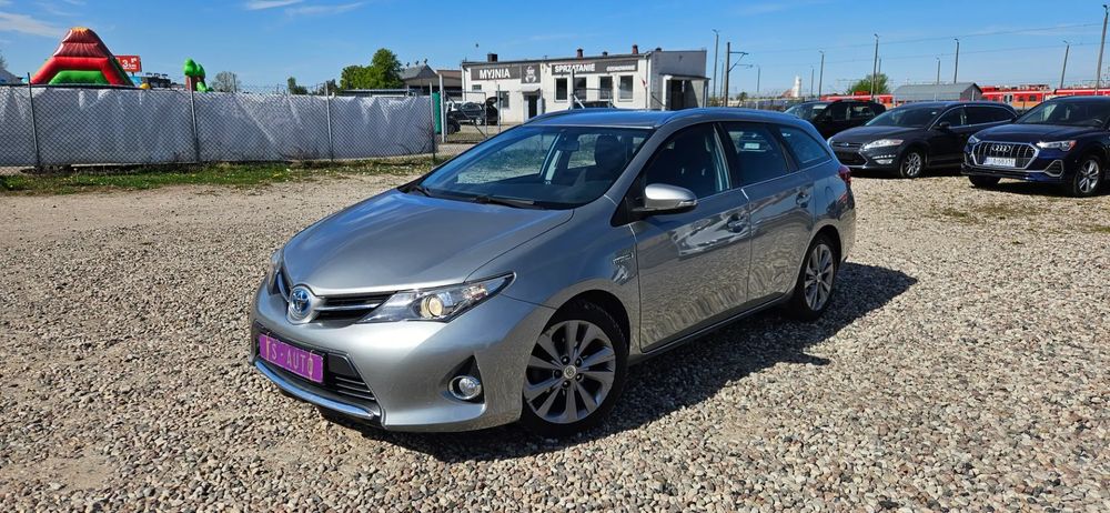 Toyota Auris II 1.8 HSD Luna 2014