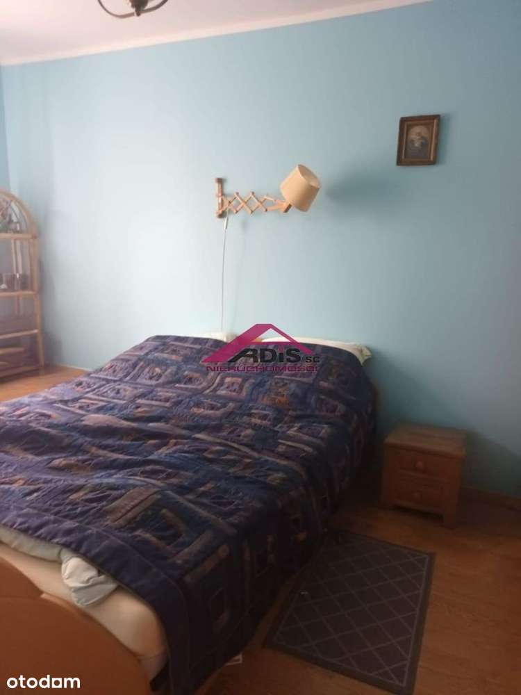 Włochy 4 pokoje, kameralny budynek, garaż.-2