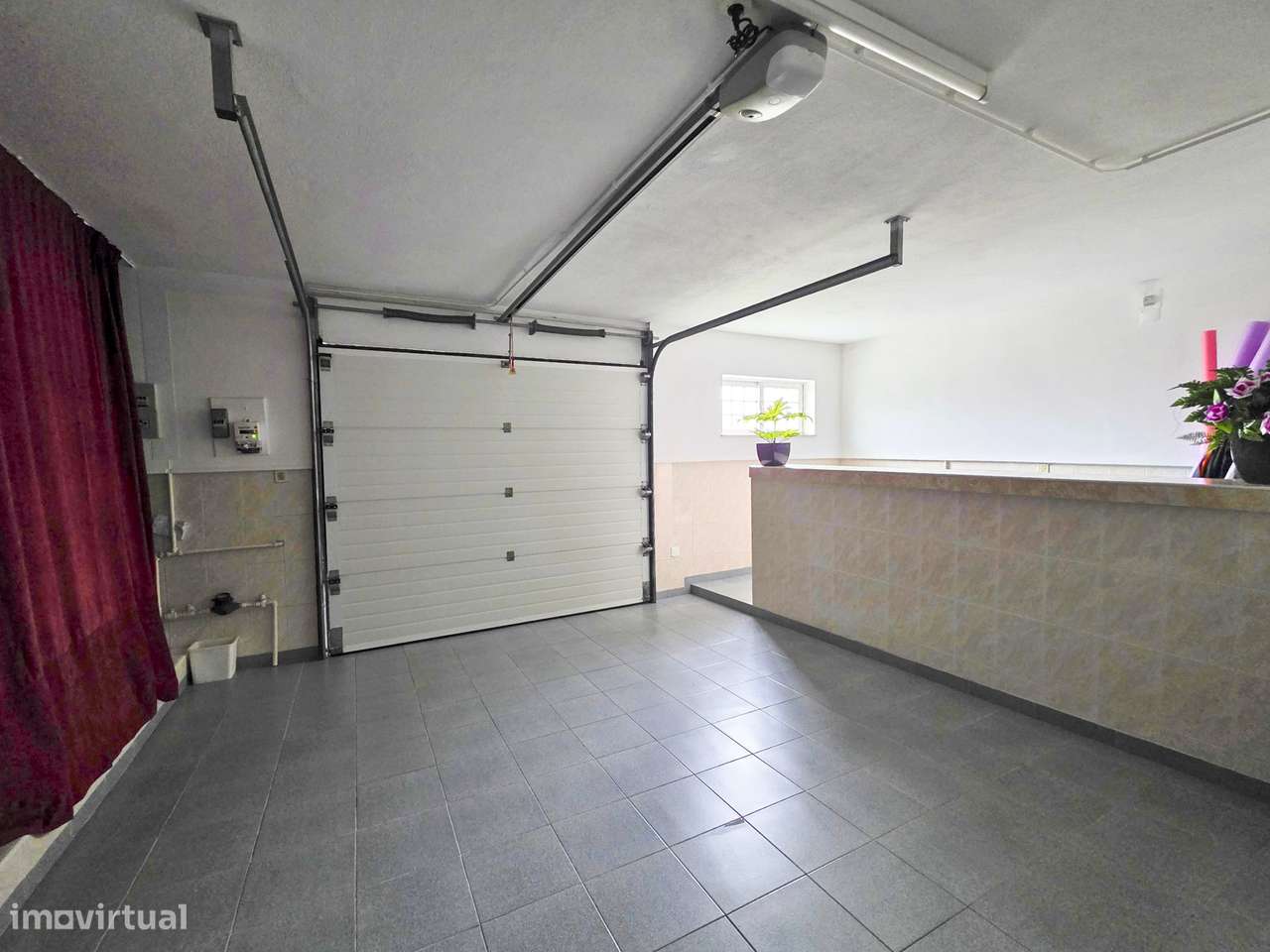 Moradia T5 em Darque com Jardim, Garagem e Anexo-25