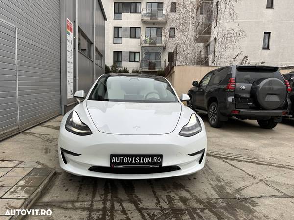 Tesla Model 3 Langstreckenbatterie Allradantrieb Dual Motor Performance - 3