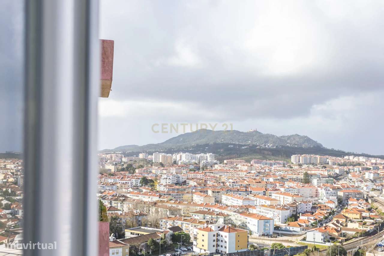 T3 Remodelado com vista para a Serra de Sintra - Grande imagem: 5/17
