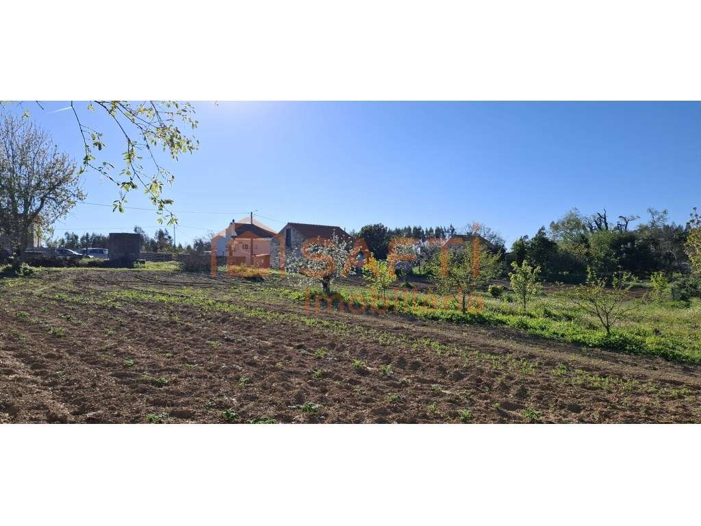 Casa para reconstrução em aldeia tranquila - Grande imagem: 4/8