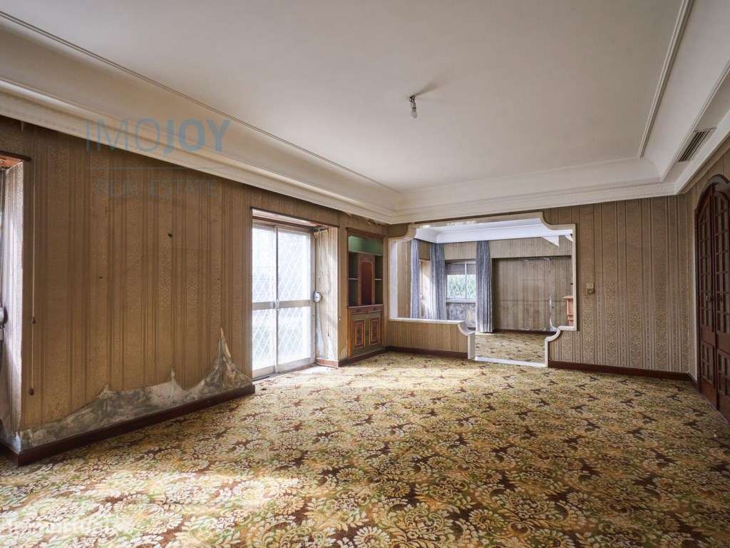 Magnífica Moradia T9 localizada na prestigiada freguesia de Alvalade - Grande imagem: 5/59