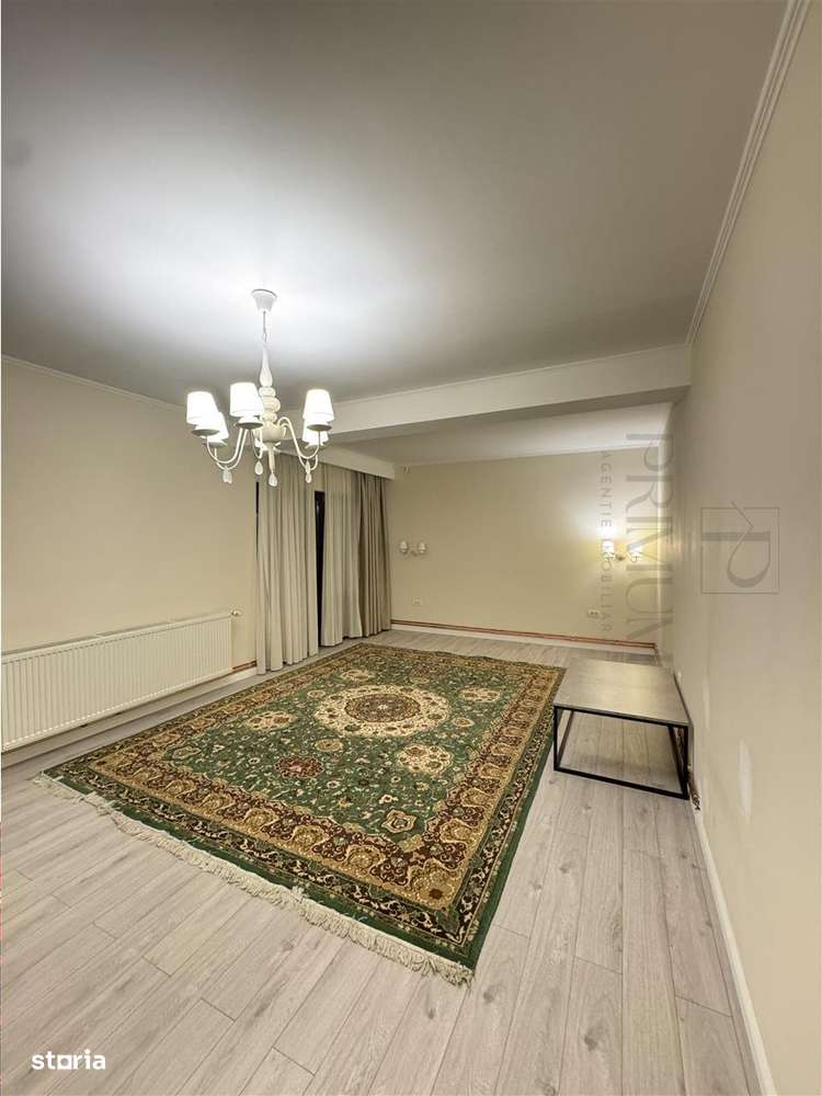 MEHALA - VILA SPATIOASA - 9 CAMERE - GARAJ - TEREN GENEROS - Imagine principală: 3/18