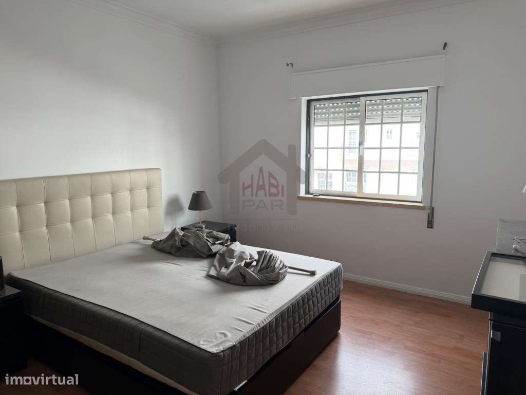 Excelente T2+1 Na Urbanização do Brejo-17