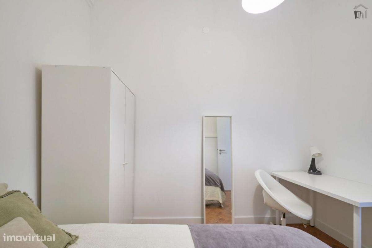 Quarto - localizado em Alameda Lisbon - Grande imagem: 2/6