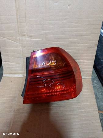 BMW E90 LAMPA PRAWY TYŁ TYLNA B6937458 - 1