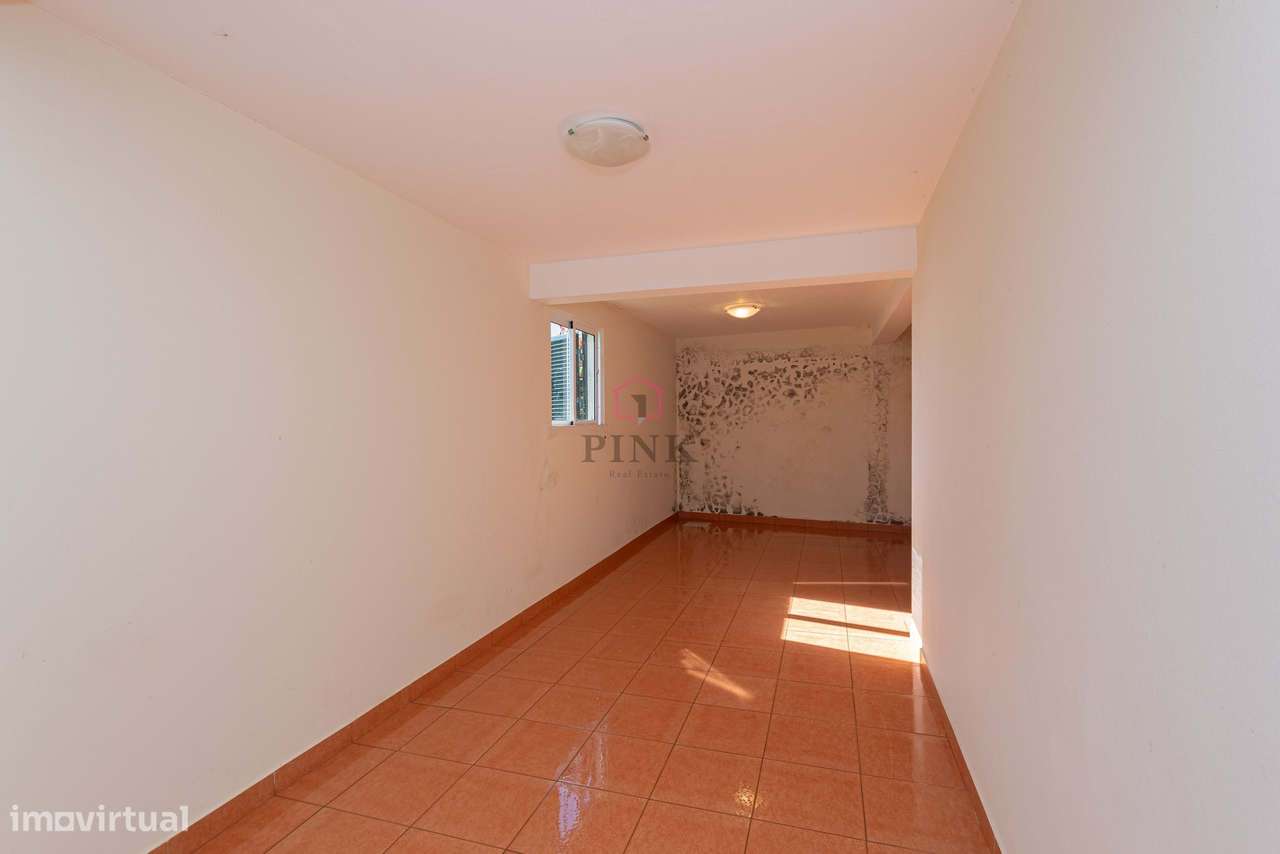 Calheta | Moradia T3 com Vista Mar e Terreno Extra-40