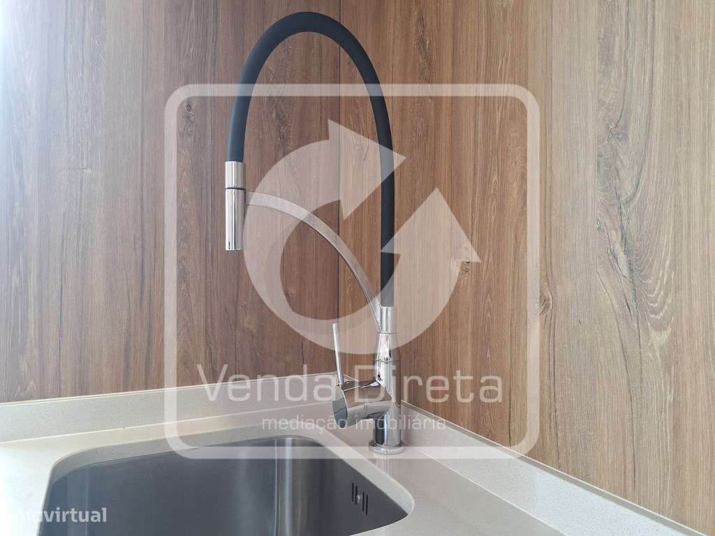 T2 remodelado com muita luz natural, Montijo. - Grande imagem: 3/26