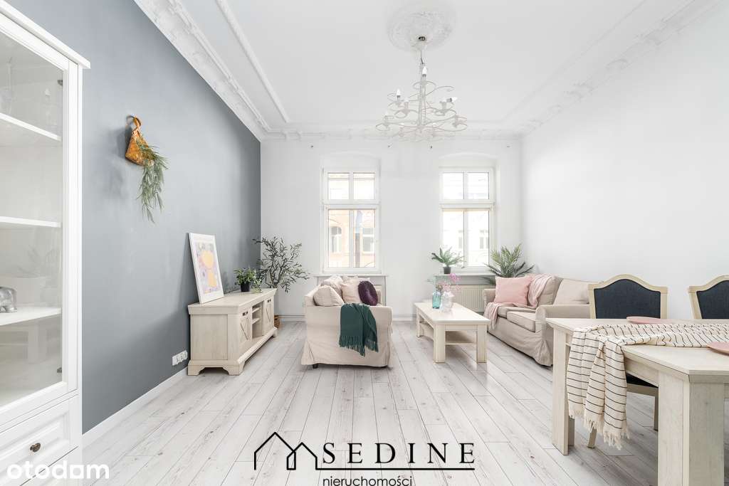 Duże mieszkanie w kamienicy przy Mazurskiej-0