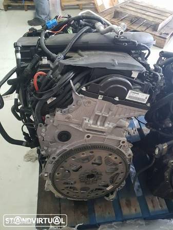 Motor BMW 3.0d bi-turbo, com 313cv, ref N57D30B - 8